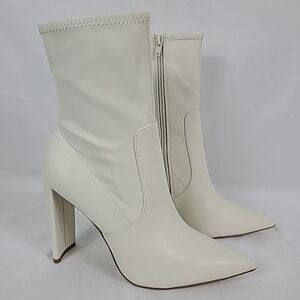 NEW ALDO Women's Dove Ivory Heeled BootS Stiletto Faux Leather Pointed Toe Sz 9
